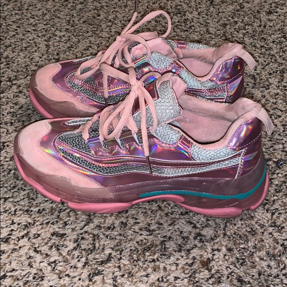 Shoes - Picture 2 of 3